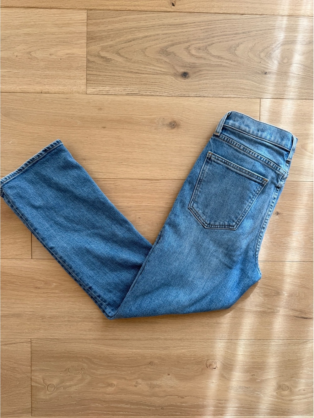 Aritzia Denim Forum The Arlo High Rise Straight Jeans 26